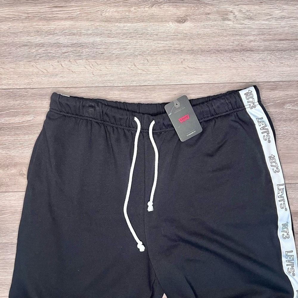 Levi's Women's Black And White Pull On Logo Tape Jogger Pants Size L NWT‎ - Picture 6 of 8